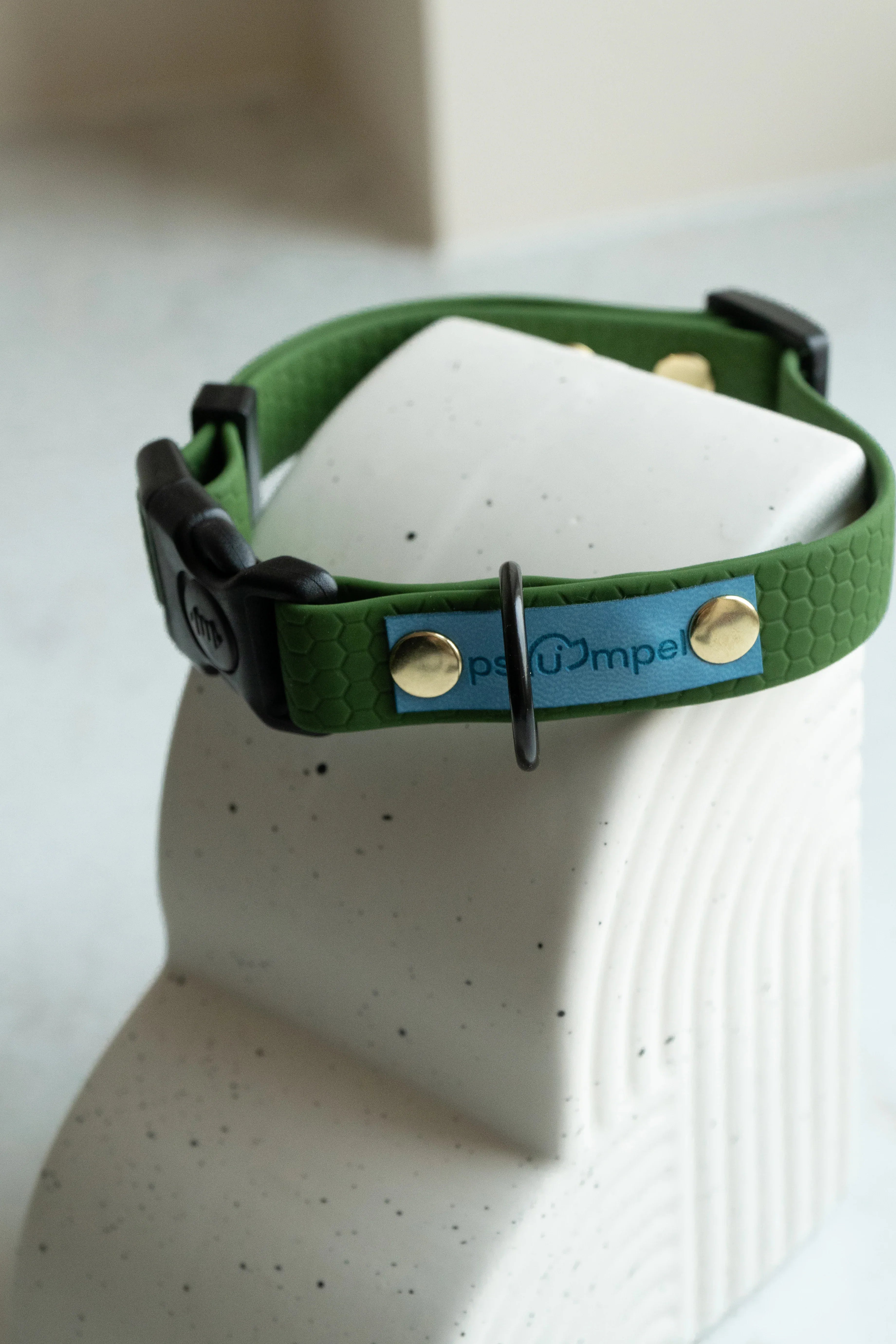 Wodoodporna obroża z klamrą - Psiumpel